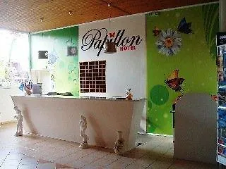 Papillon 3*